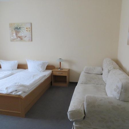 Hotel Merkur Garni Sarstedt Luaran gambar