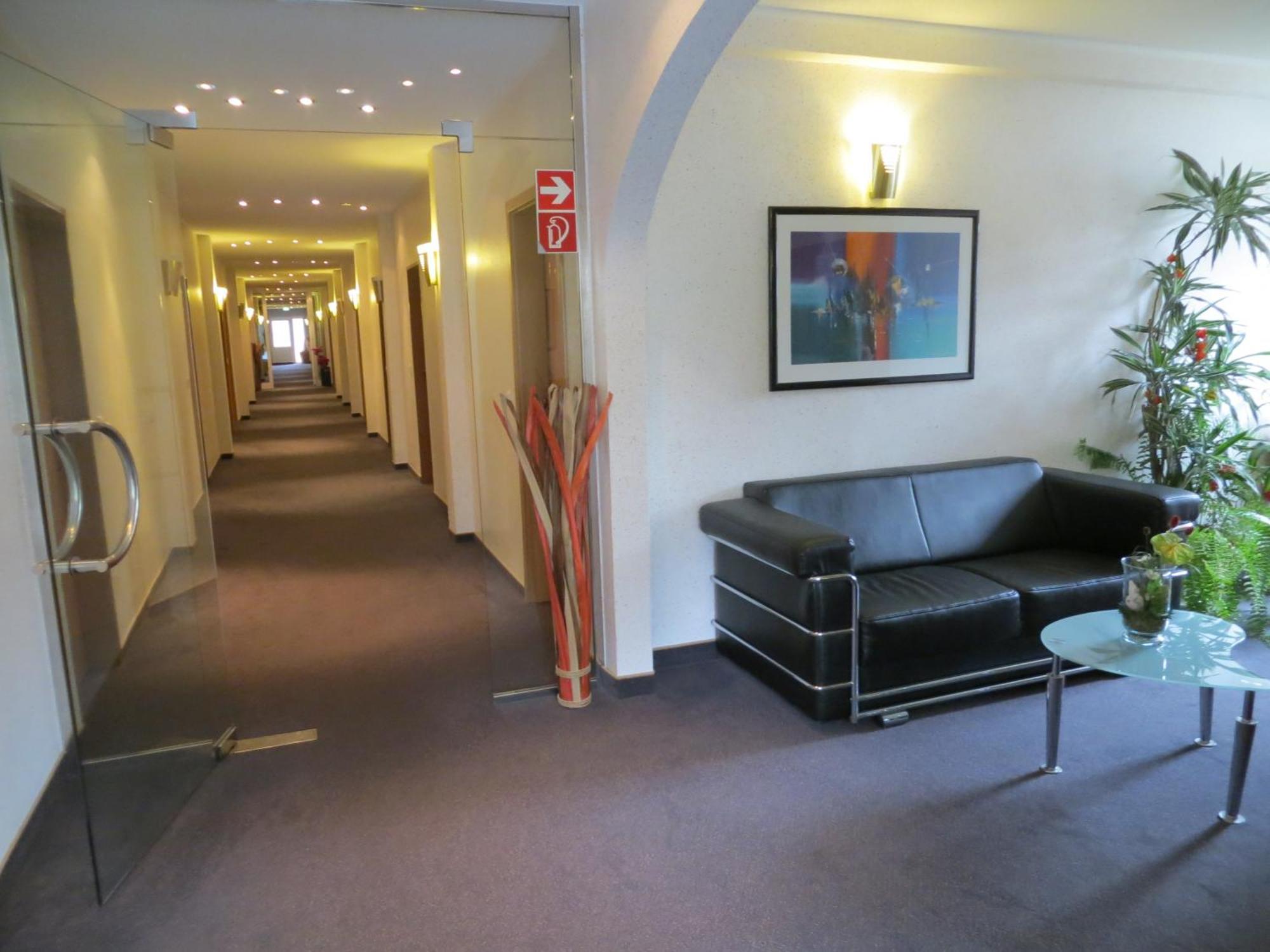 Hotel Merkur Garni Sarstedt Luaran gambar